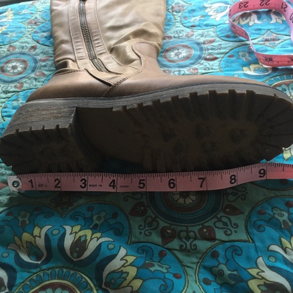 LA Donna Moda Casual Boots - Picture 6 of 10